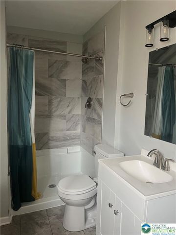 528 Centre Street, Easton, PA 18042