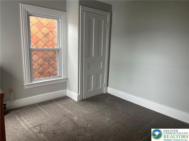 528 Centre Street, Easton, PA 18042