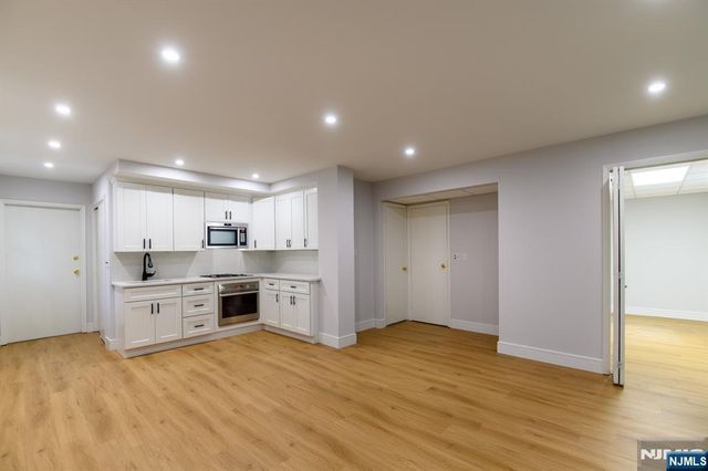 90 Bank Street, Elmwood Park, NJ 07407