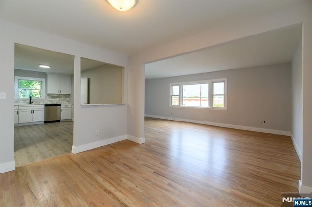 90 Bank Street, Elmwood Park, NJ 07407