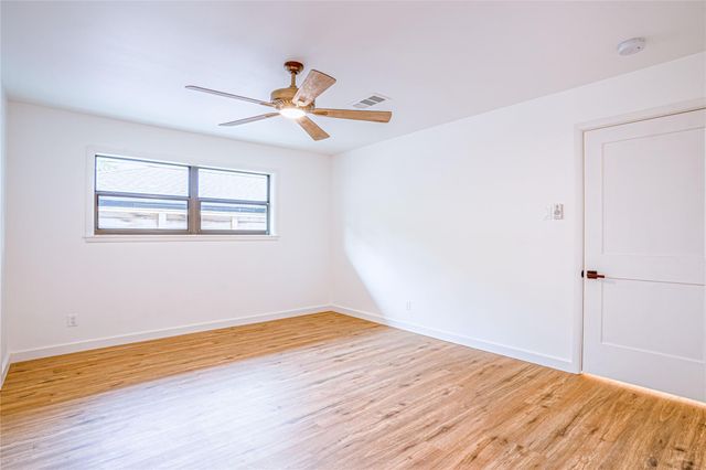 1422 Wisterwood Drive, Houston, TX 77043