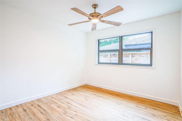 1422 Wisterwood Drive, Houston, TX 77043