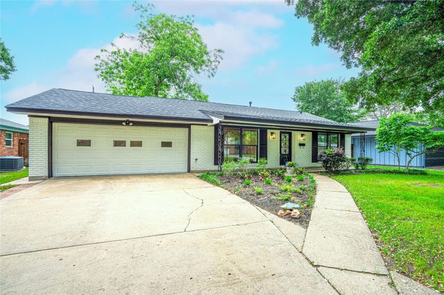 1422 Wisterwood Drive, Houston, TX 77043