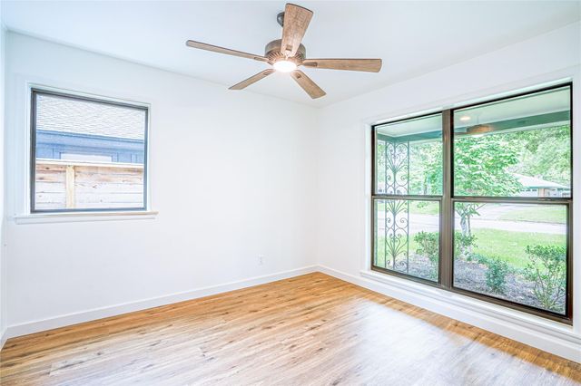 1422 Wisterwood Drive, Houston, TX 77043