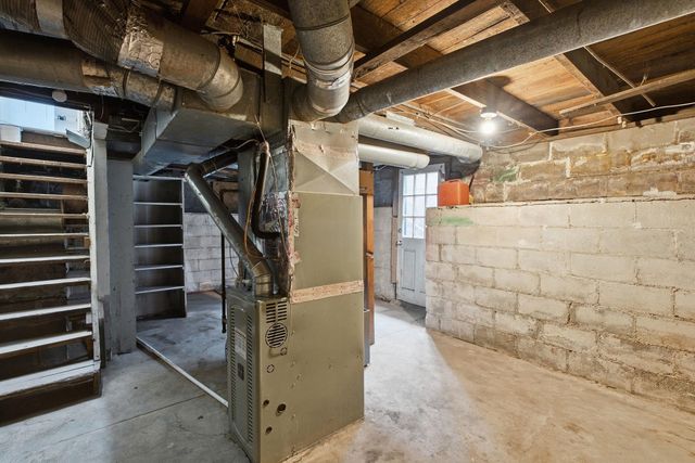 611 S Hydraulic St, Wichita, KS 67211