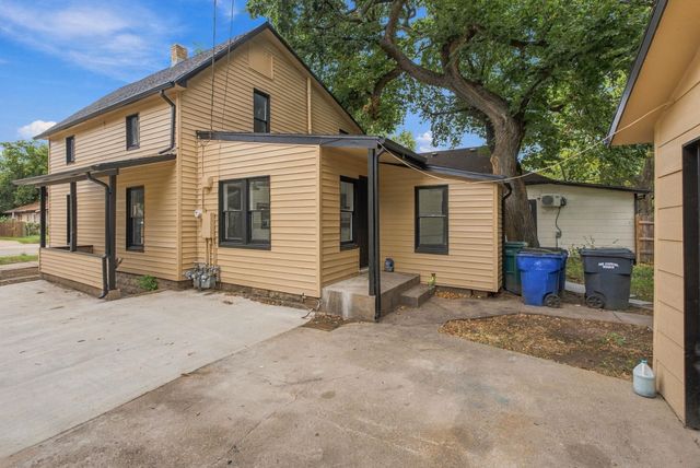 611 S Hydraulic St, Wichita, KS 67211
