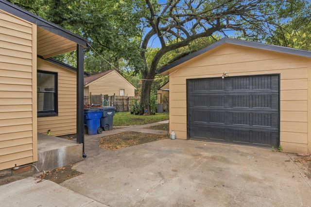 611 S Hydraulic St, Wichita, KS 67211