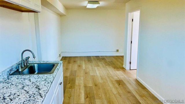 2665 Kauana Loa Dr, Escondido, CA 92029