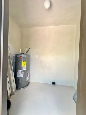 400 DALTON BOULEVARD, Port Charlotte, FL 33952