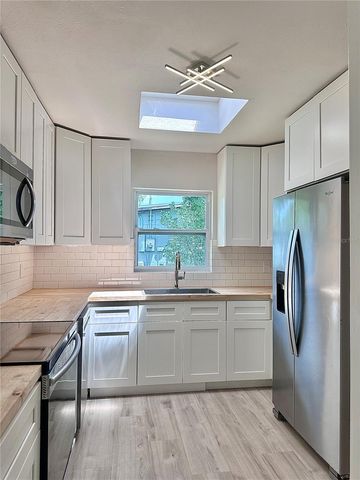 400 DALTON BOULEVARD, Port Charlotte, FL 33952