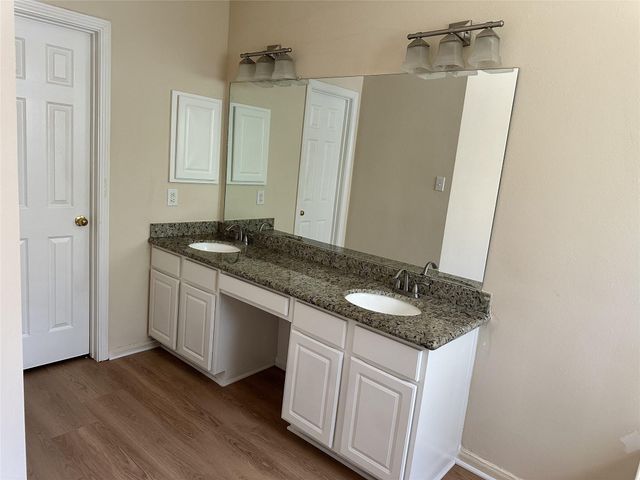 1138 Evandale Lane, Sugar Land, TX 77479
