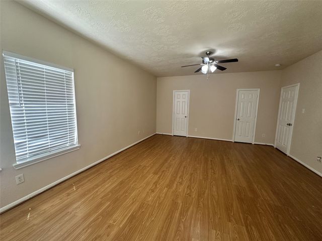 1138 Evandale Lane, Sugar Land, TX 77479