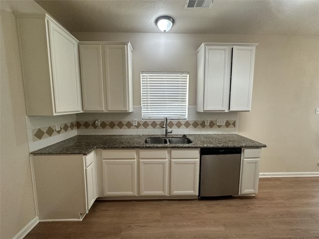 1138 Evandale Lane, Sugar Land, TX 77479