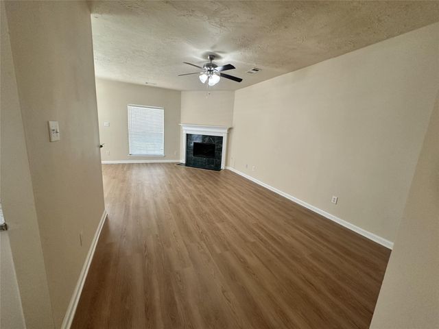 1138 Evandale Lane, Sugar Land, TX 77479