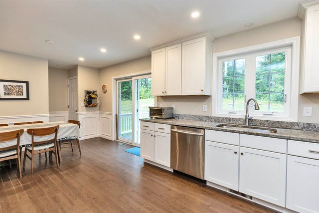 12 Springvale Avenue, Brookline, NH 03033