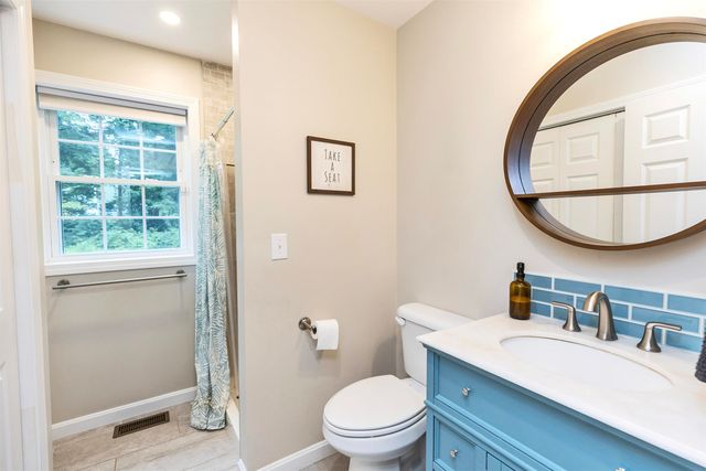 12 Springvale Avenue, Brookline, NH 03033