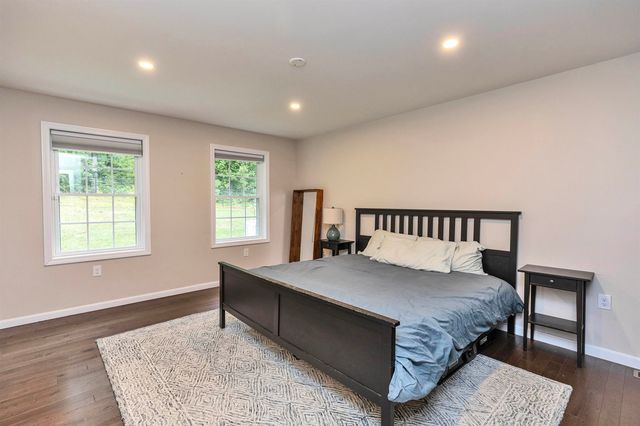 12 Springvale Avenue, Brookline, NH 03033