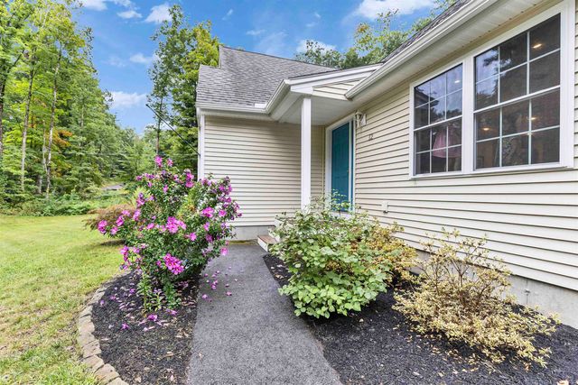 12 Springvale Avenue, Brookline, NH 03033
