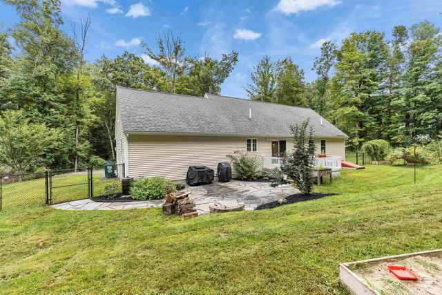 12 Springvale Avenue, Brookline, NH 03033