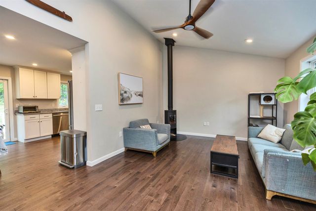 12 Springvale Avenue, Brookline, NH 03033