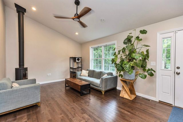 12 Springvale Avenue, Brookline, NH 03033