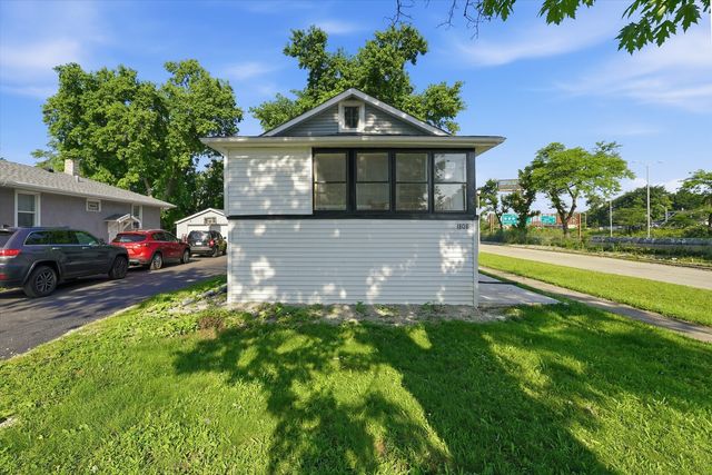 1808 S 22nd Avenue, Maywood, IL 60153