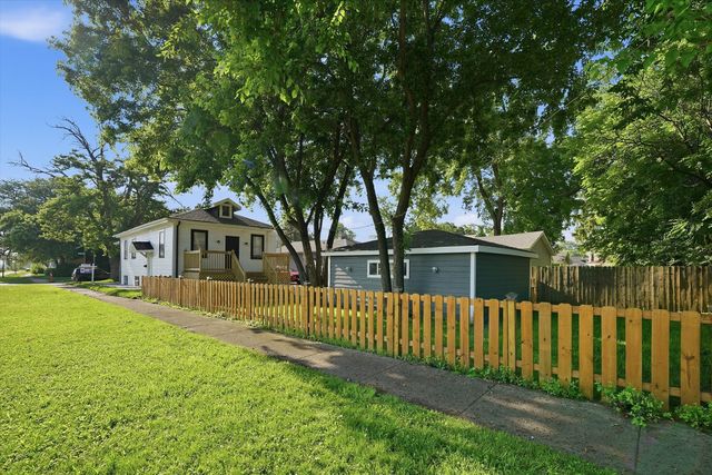 1808 S 22nd Avenue, Maywood, IL 60153