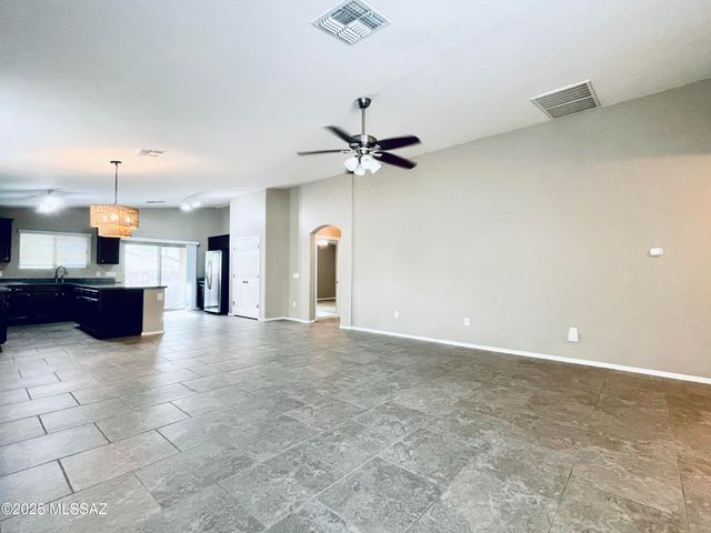 13404 N Piemonte Way, Oro Valley, AZ 85737