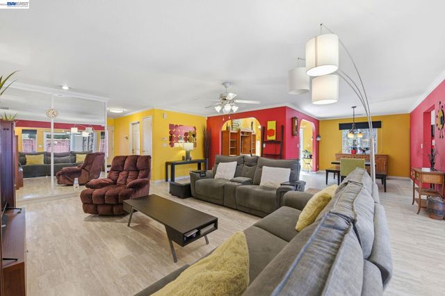 4541 Darcelle Dr, Union City, CA 94587