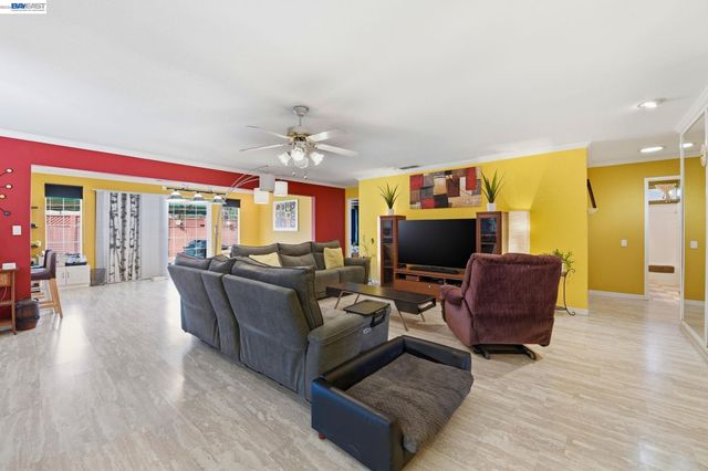 4541 Darcelle Dr, Union City, CA 94587