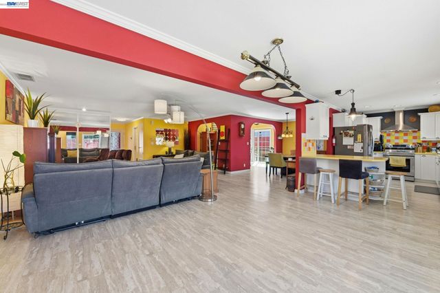 4541 Darcelle Dr, Union City, CA 94587