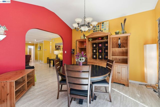 4541 Darcelle Dr, Union City, CA 94587