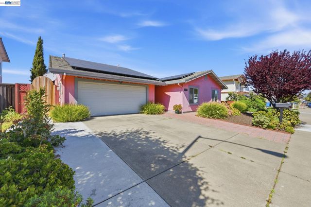 4541 Darcelle Dr, Union City, CA 94587