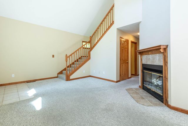 1056 W Burma Road, Bloomington, IN 47404