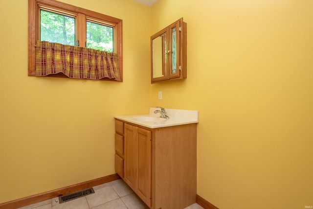1056 W Burma Road, Bloomington, IN 47404