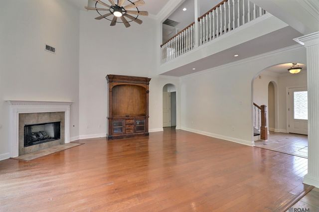 12249 Canterbury Park Dr, Geismar, LA 70734