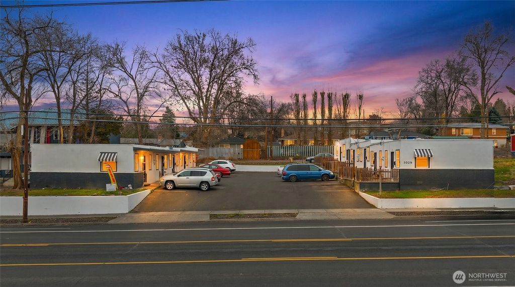 1029 S Division Street, Moses Lake, WA 98837