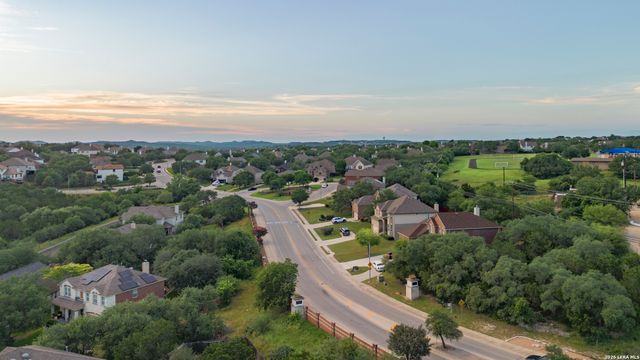 419 KNIGHTS CROSS DR, San Antonio, TX 78258