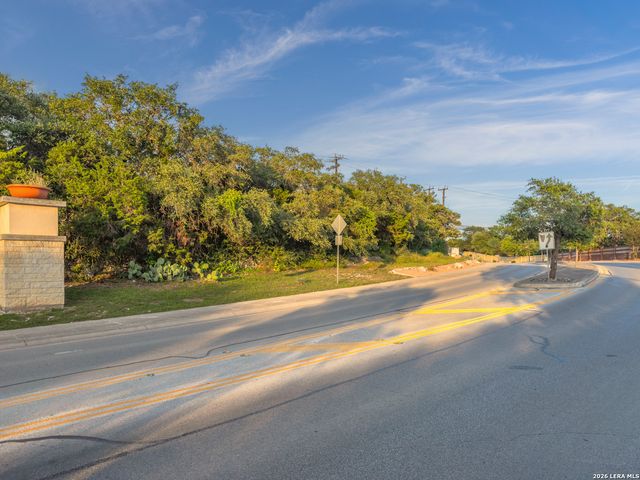 419 KNIGHTS CROSS DR, San Antonio, TX 78258