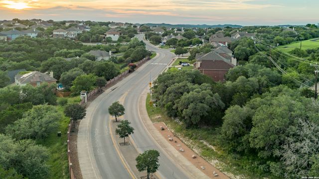 419 KNIGHTS CROSS DR, San Antonio, TX 78258