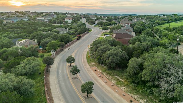 419 KNIGHTS CROSS DR, San Antonio, TX 78258