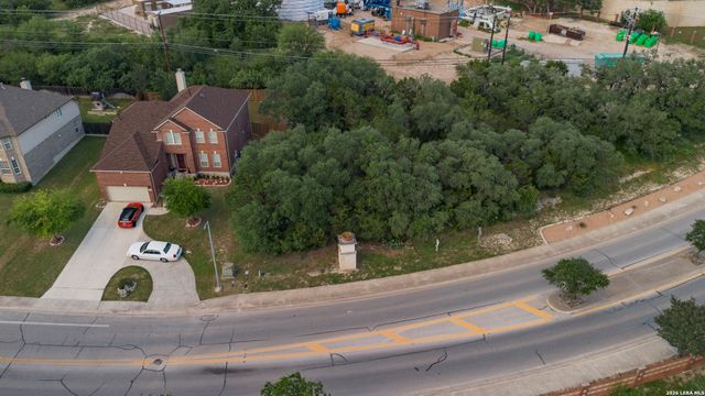 419 KNIGHTS CROSS DR, San Antonio, TX 78258