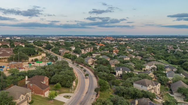 419 KNIGHTS CROSS DR, San Antonio, TX 78258