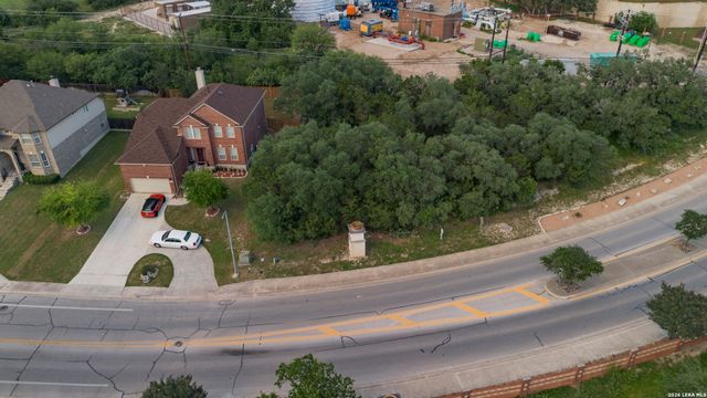 419 KNIGHTS CROSS DR, San Antonio, TX 78258