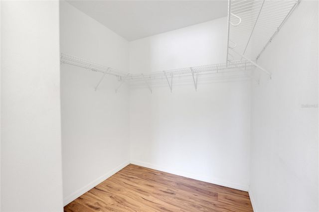 413 SPLIT OAK COURT, Eustis, FL 32736