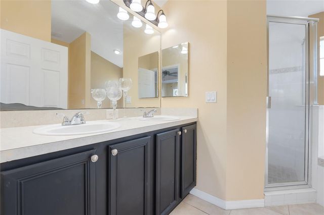 413 SPLIT OAK COURT, Eustis, FL 32736