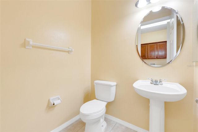 413 SPLIT OAK COURT, Eustis, FL 32736