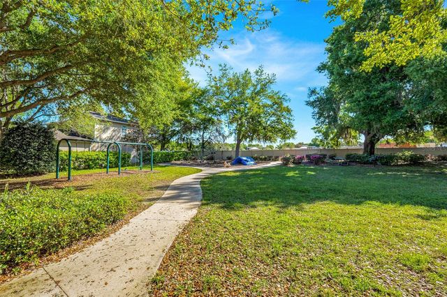 413 SPLIT OAK COURT, Eustis, FL 32736