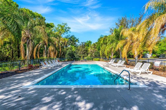 413 SPLIT OAK COURT, Eustis, FL 32736