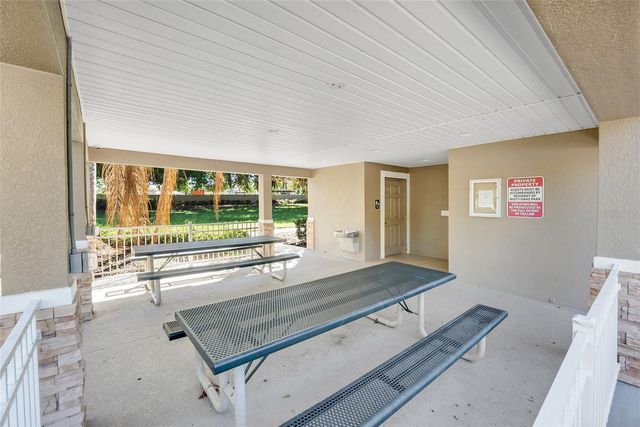 413 SPLIT OAK COURT, Eustis, FL 32736